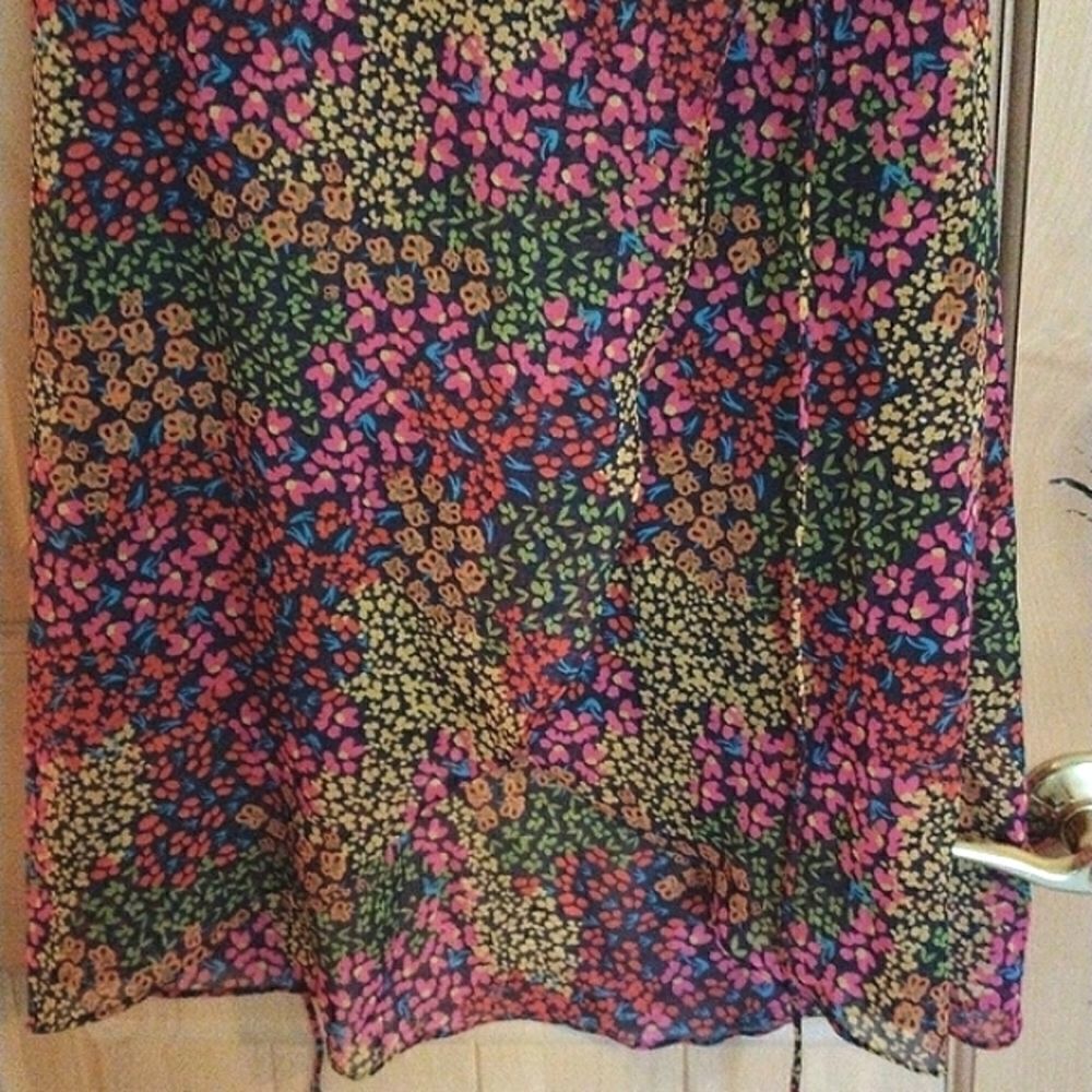 Roper Floral Dress - Picture 3 of 13